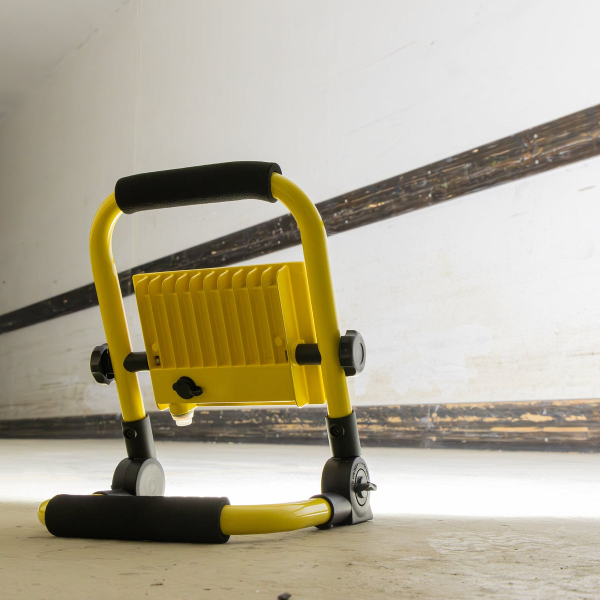LED's Work Construction Lamp 700 - Foldable & Rotatable - Dust and water resistant - 10W - LED.nl