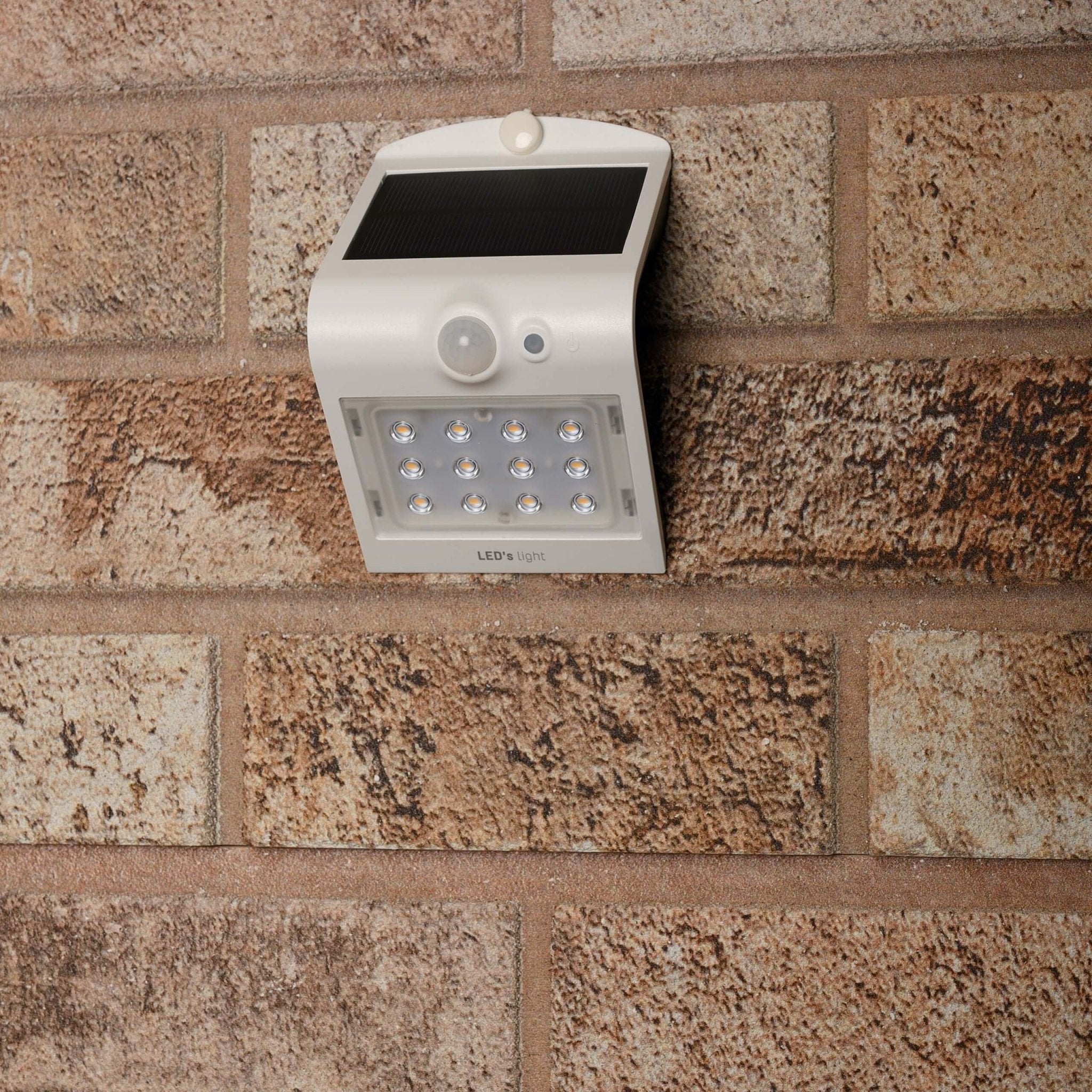 LED's Light Solar LED Wandlamp met Bewegingssensor 220 - 3 lichtstanden - Automatisch aan/uit - Wit Buitenlampen LED.nl