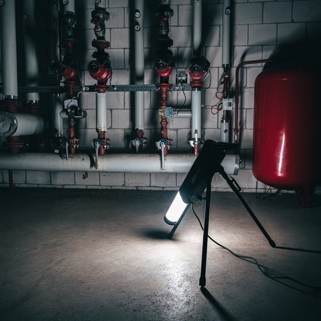 LED's Work Toren Bouwlamp 10000 - 360° gelijkmatige lichtverspreiding - IP54 waterdicht - 70W Bouwlampen LED.nl