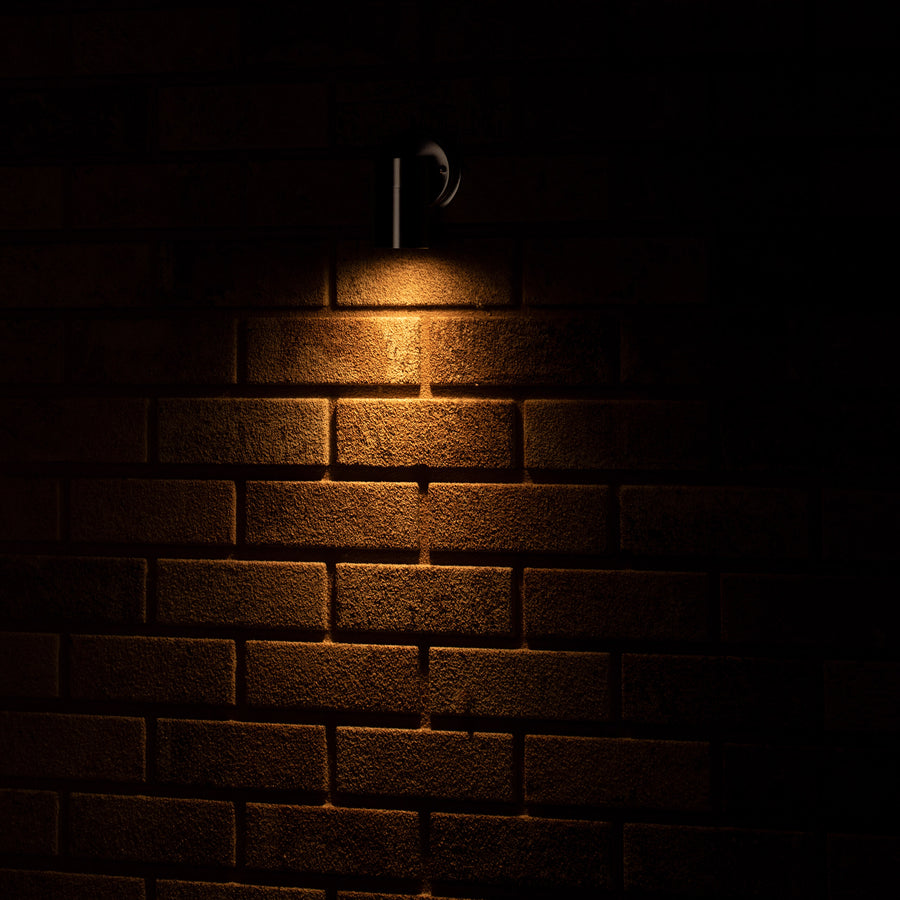 Stainless Steel LED Wall Lamp Outdoor - Spot with GU10 fitting - Model Monza - IP44 - Silver - LED.nl