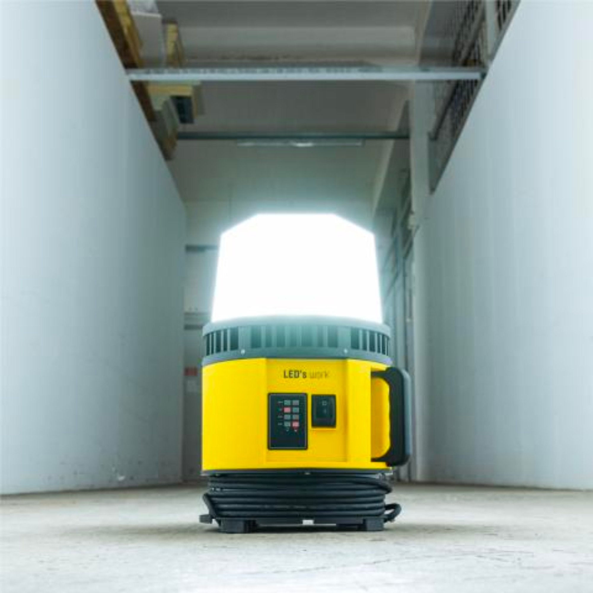 LED's Work 18V HybridPro Bouwlamp 12000lm - 360 graden licht - op accu en netstroom - 80W - IP55 & Rough Service Tested Werklampen LED.nl