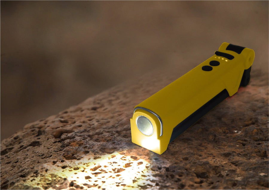 LED's Work Rechargeable LED Work Light on Battery 600 - Works Wirelessly - With Magnet and Hook - LED.nl