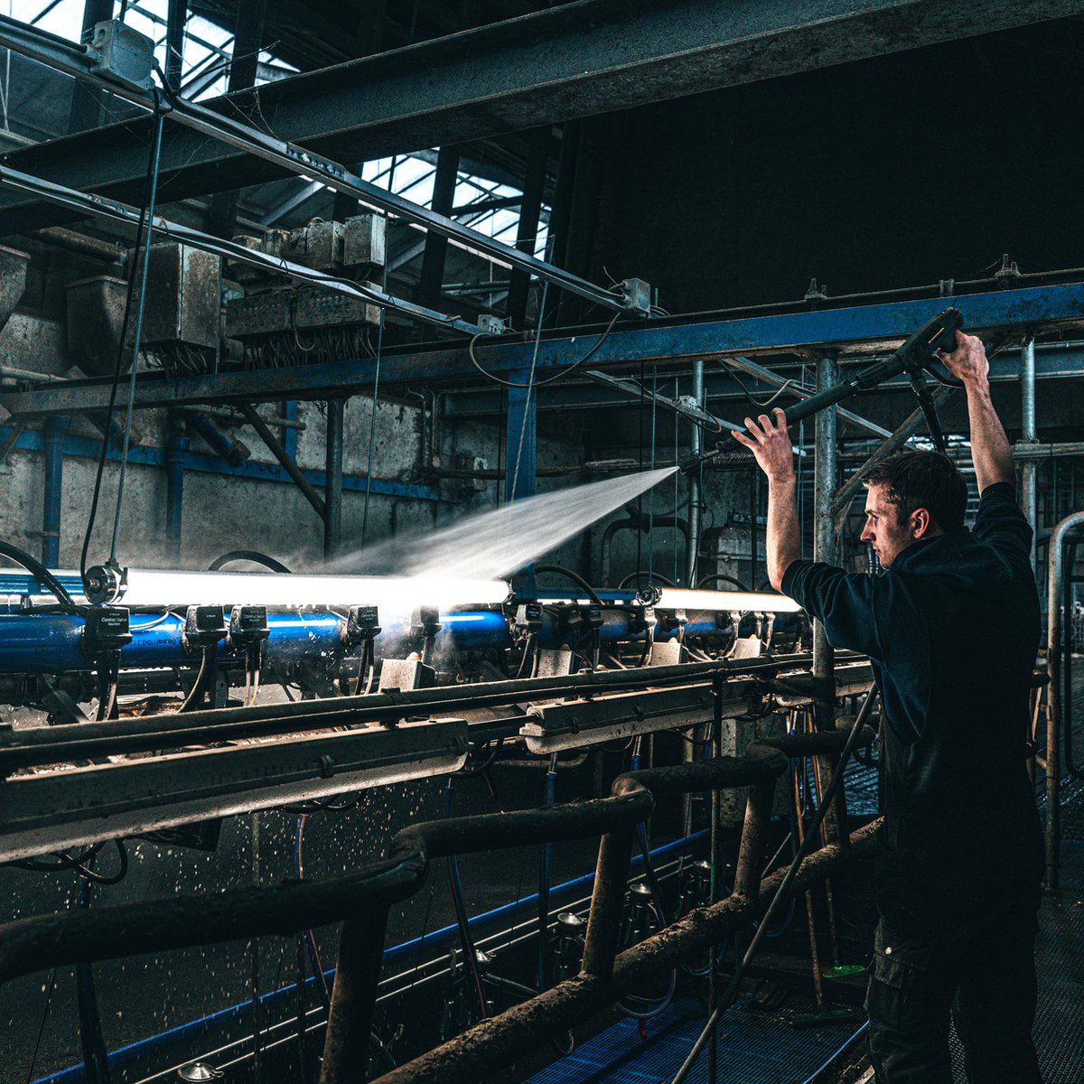 FarmPro LED TL armatuur 150 cm - Agrarische LED TL verlichting - Ammoniak- en waterbestendig - IP69K TL verlichting LED.nl