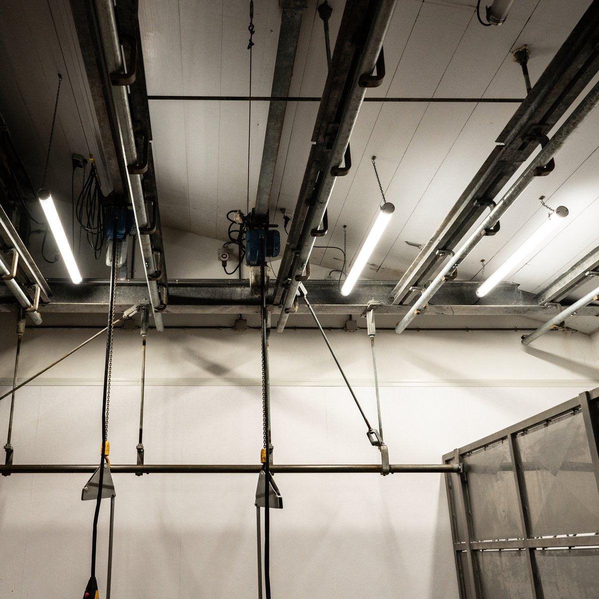 FarmPro LED TL armatuur 150 cm - Agrarische LED TL verlichting - Ammoniak- en waterbestendig - IP69K TL verlichting LED.nl