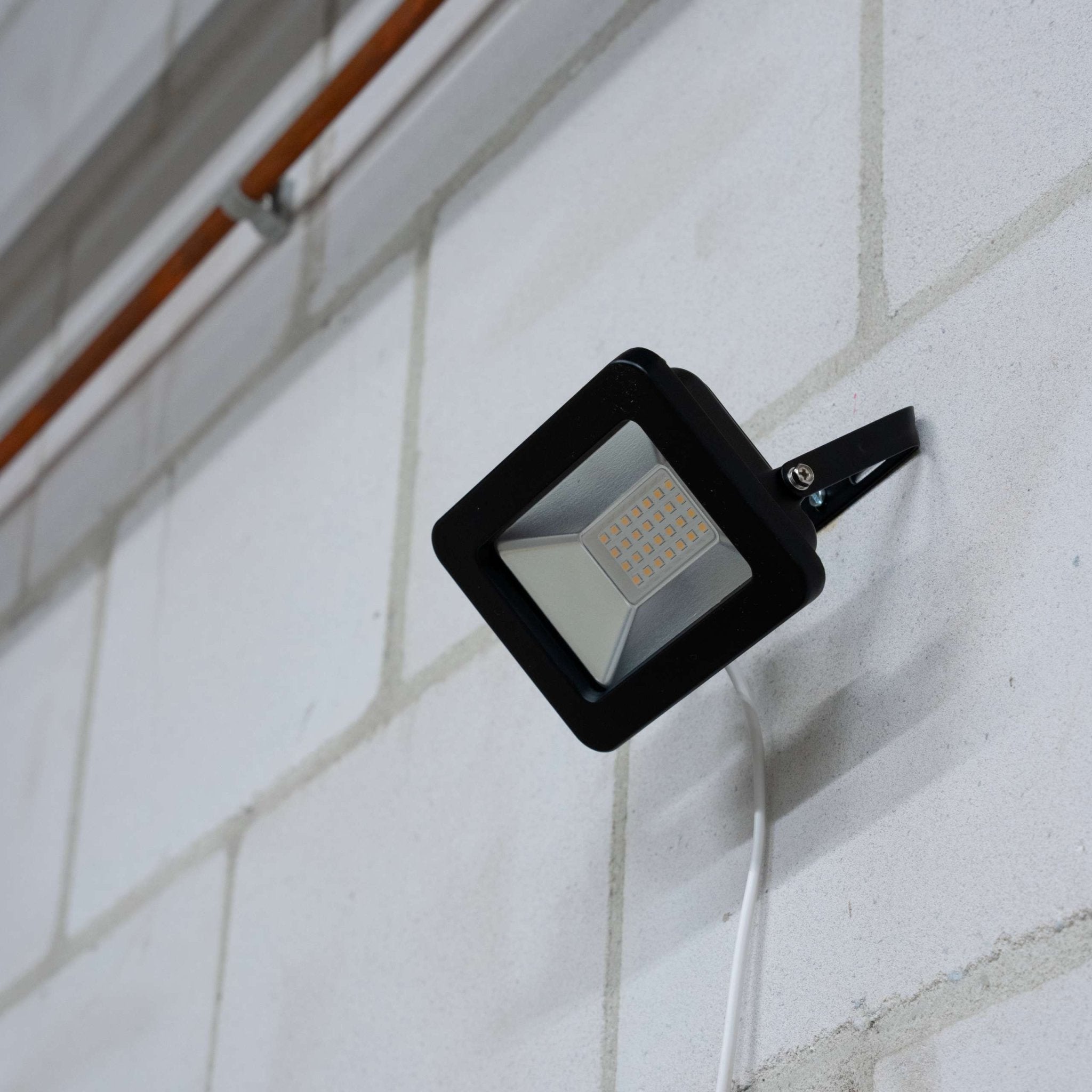 LED's Light Verstralers 2200 - Waterdicht IP65 - 20W - Zwart Schijnwerpers LED.nl