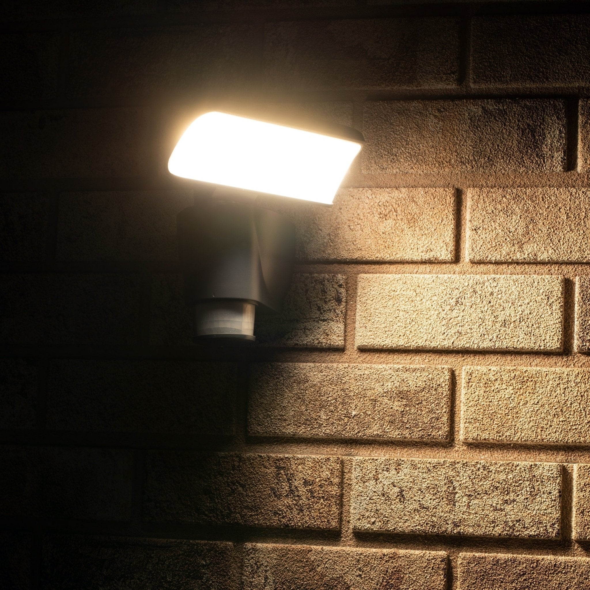 LED's Light LED Schijnwerper met Sensor - Automatische bewegingsvolging - Antraciet Lichtbronnen Led.nl