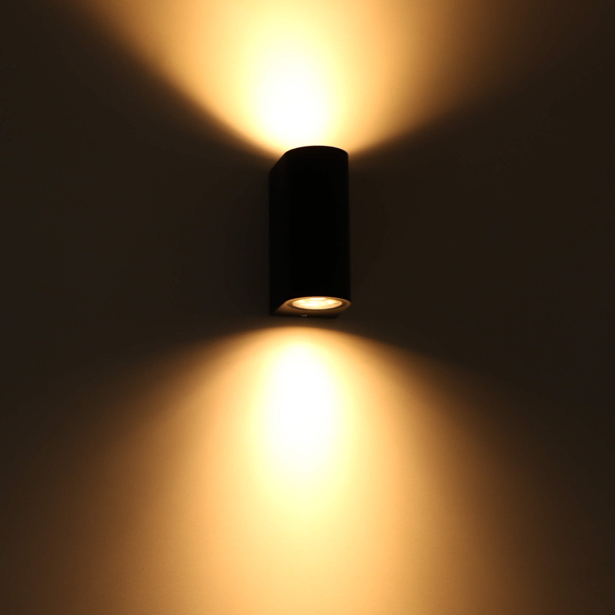 LED wandlamp buiten - Cilinder met 2 x GU10 fitting - Sapri - IP44 - Zwart - LED.nl