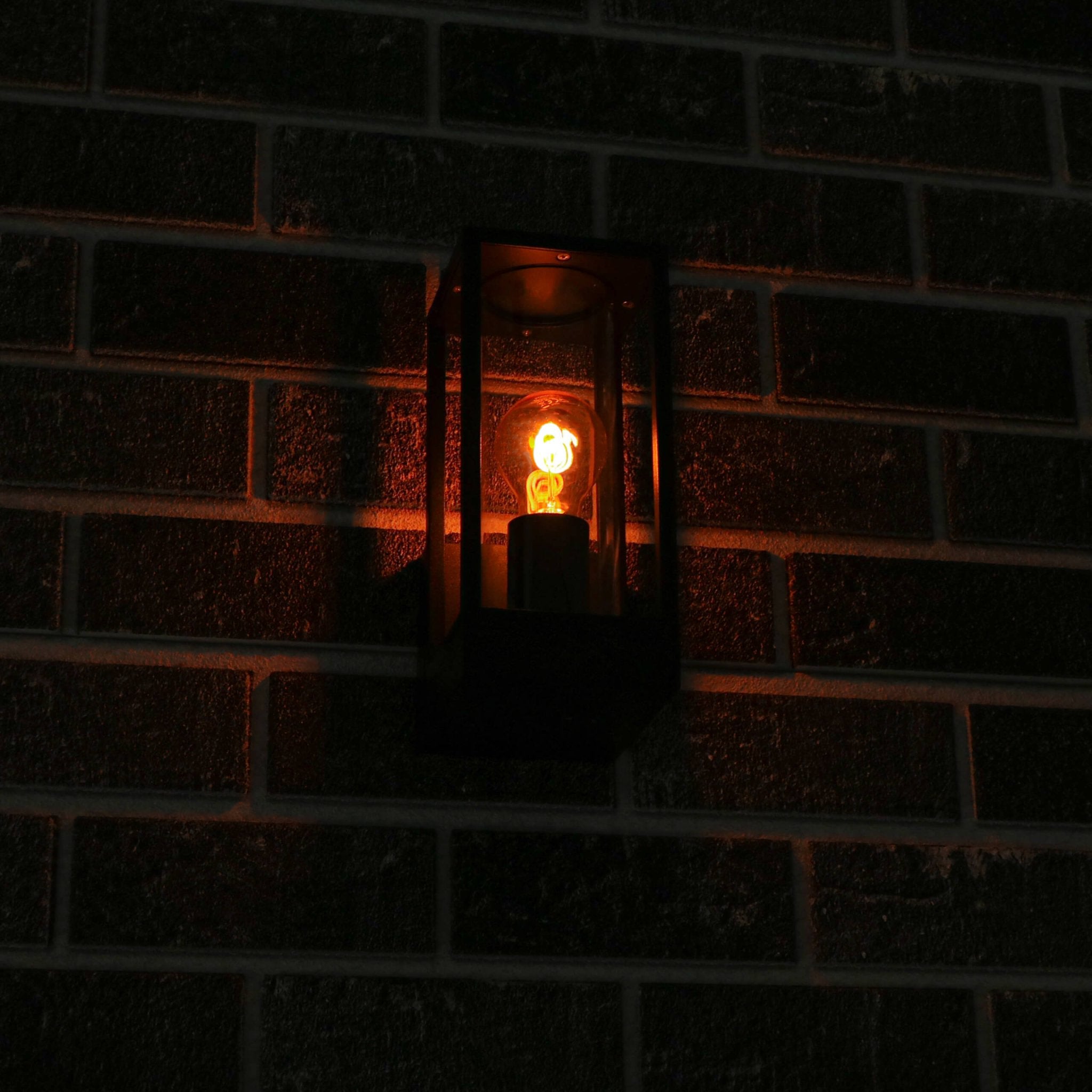 LED Wandlamp met glazen ruiten - Rechthoek - E27 fitting - IP44 - Zwart - LED.nl