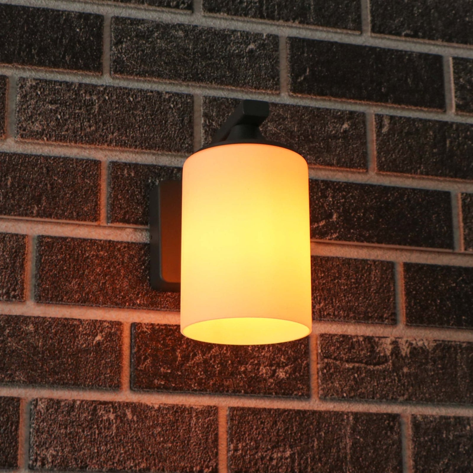 LED Wandlamp Milky met E27 fitting - Noto - IP44 - Antraciet - LED.nl
