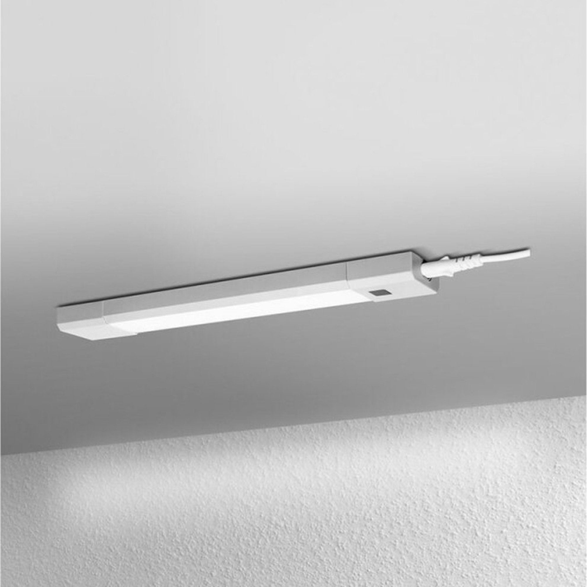 LEDVance LED Onderbouwverlichting met Bewegingssensor 30 cm - Koppelbaar - Complete set LED.nl