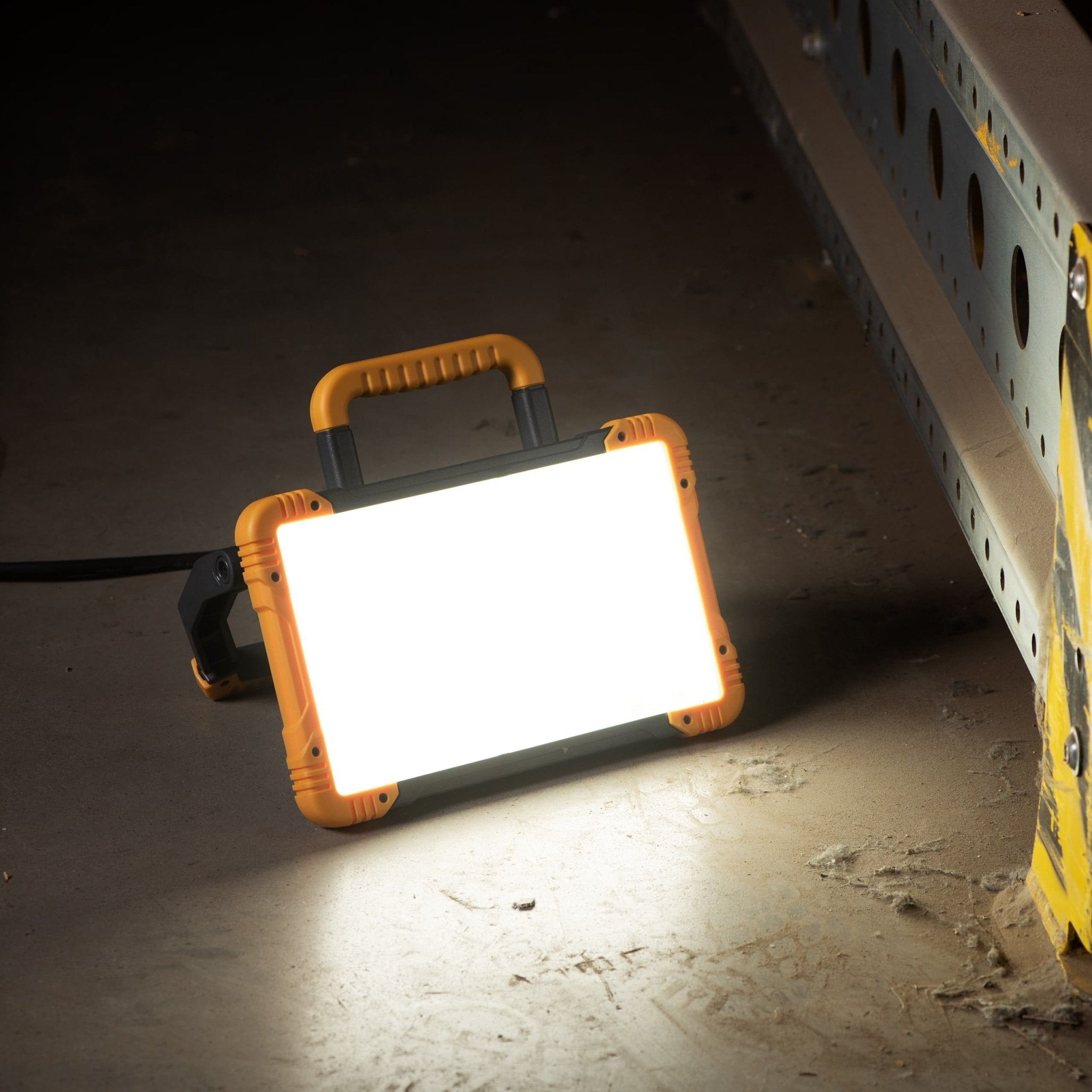 LED's Work Premium LED Werklamp 3200 - 5 meter kabel - Rough Service Tested - IP54 waterdicht - 30W Bouwlampen LED.nl