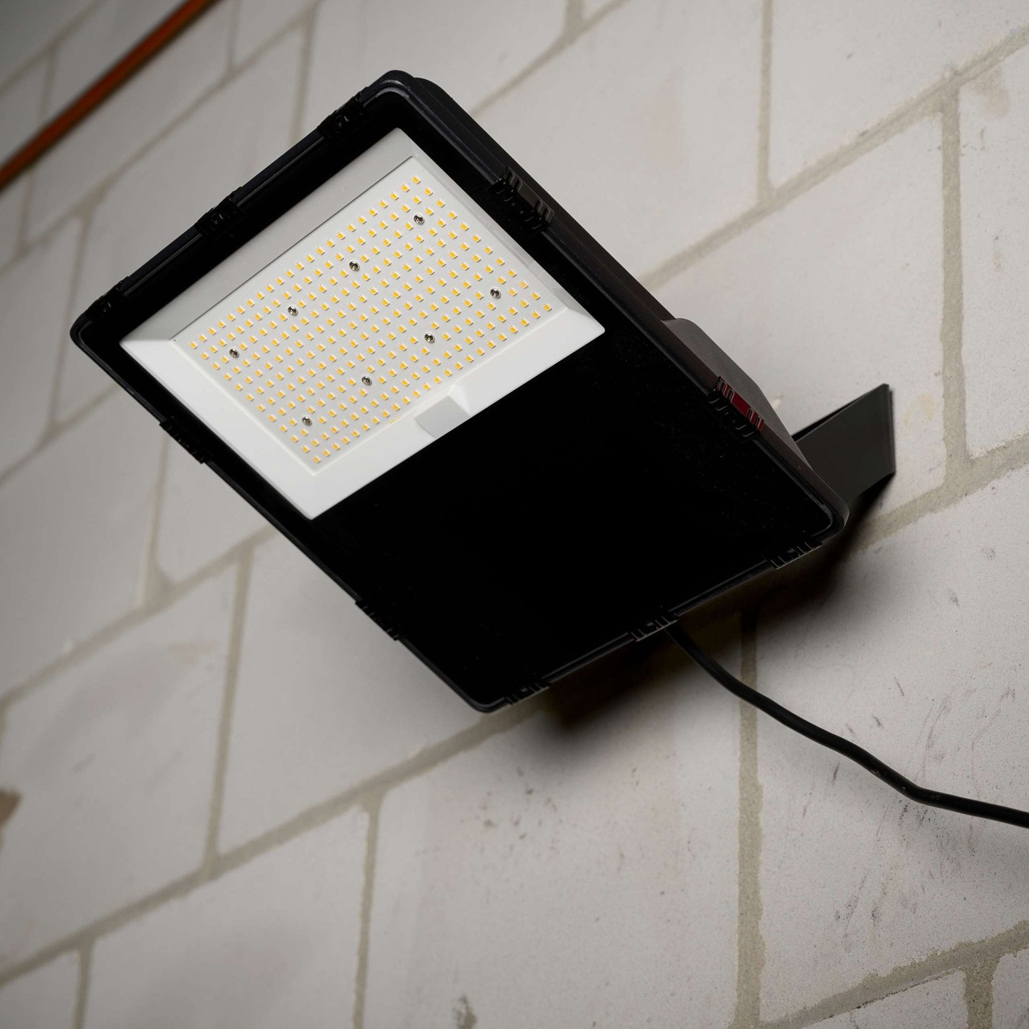 Premium LED Floodlight 100W - Levensduur van 30 jaar - IP66 Waterdicht - 16000 lm Floodlights LED.nl