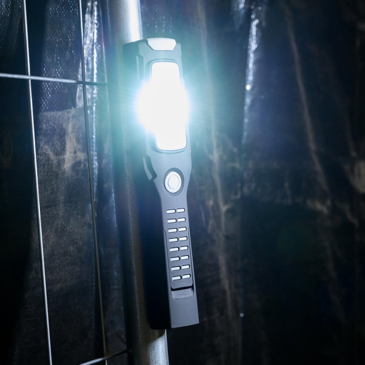 LED's Work Looplamp op Accu 300 - Oplaadbaar & draadloos - 2 lichtpunten LED.nl