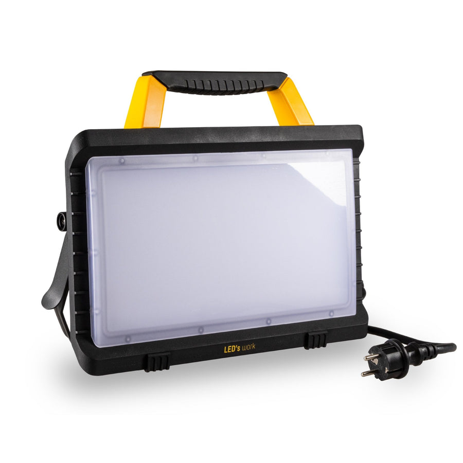 LED's Work Construction Lamp 5000 - 2 extra sockets - 5 meter cord - IP54 water and dust resistant - LED.nl