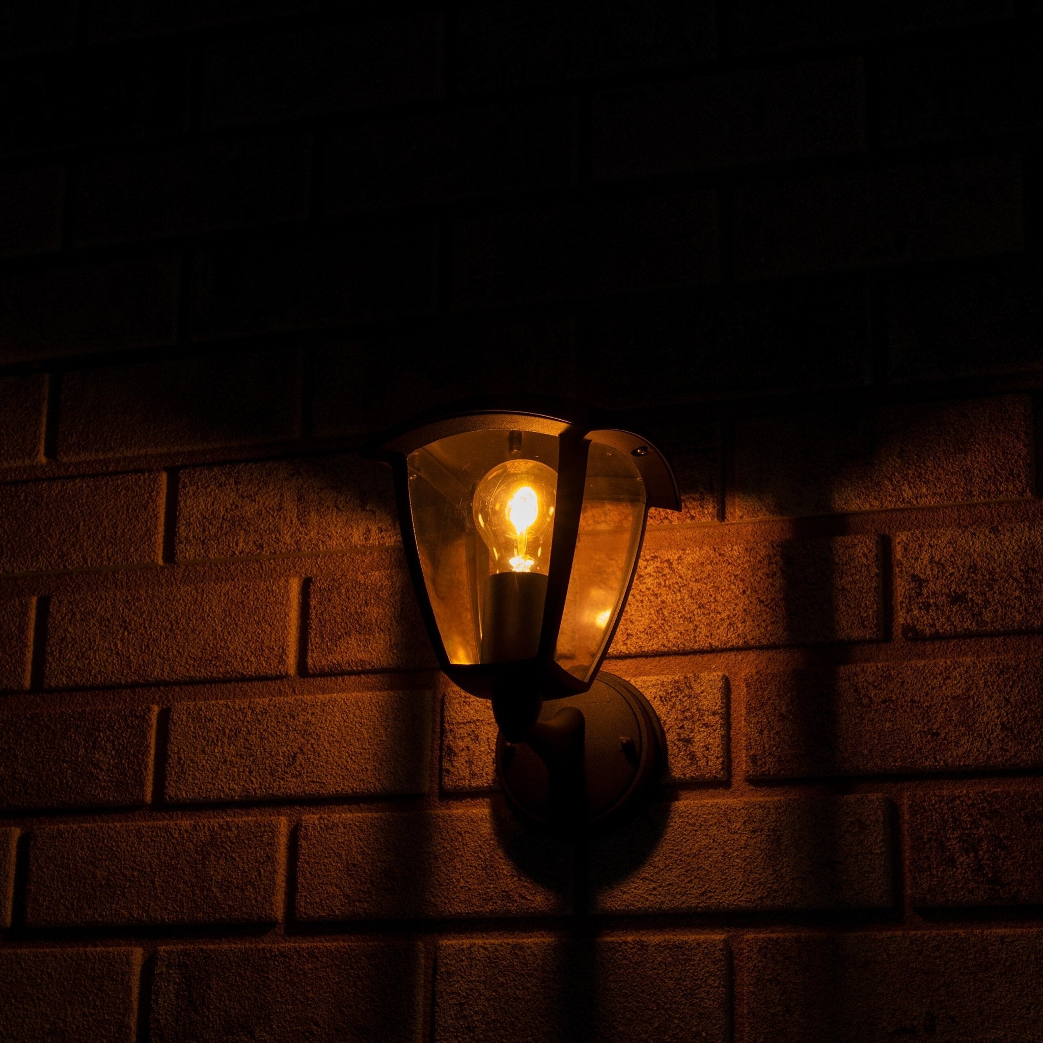 Retro LED Wandlamp met E27 fitting - Jesi - IP44 - Zwart Wandlampen LED.nl