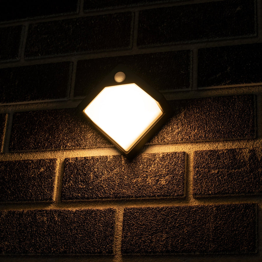 LED's Light Solar LED Outdoor Lamp with Motion Sensor - Wireless Solar Powered - Black - IP44 - LED.nl