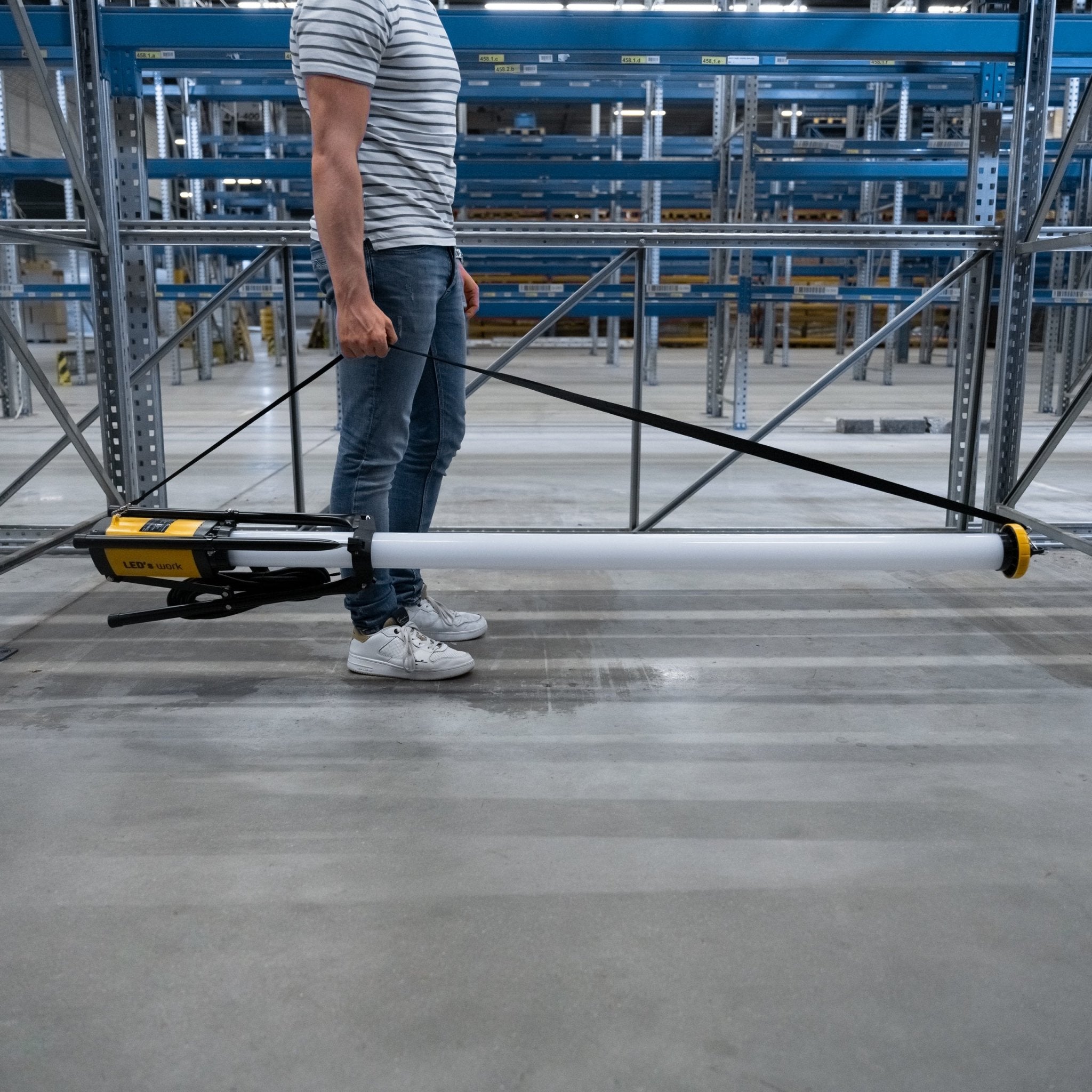 LED's Work Tripod Bouwlamp 12000 - 360 graden rondom licht - Extra stopcontact aansluiting - IP54 waterdicht - 100W Bouwlampen LED.nl